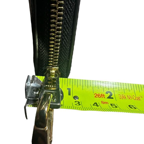 Fossil zip around leather wallet multiple card slots black - Picture 9 of 12